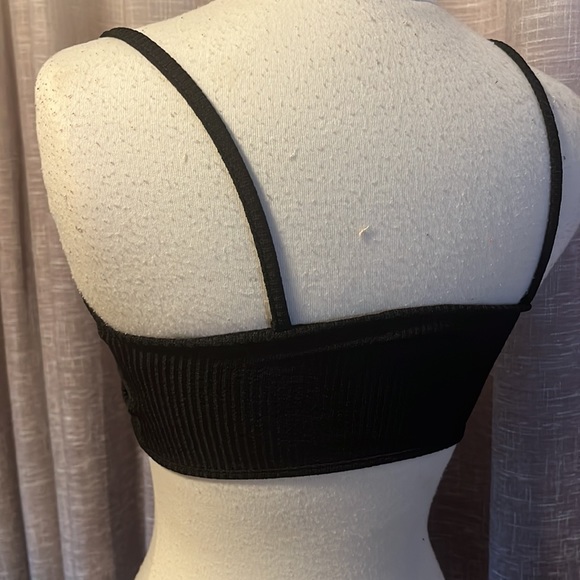 NWOT Nasty Gal Black cropped tank - Picture 4 of 6